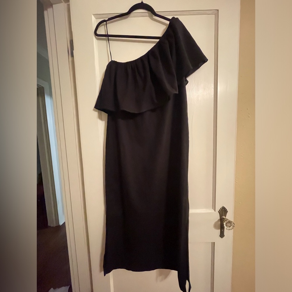 Tuckernuck Pomander Place Black One Shoulder Dress